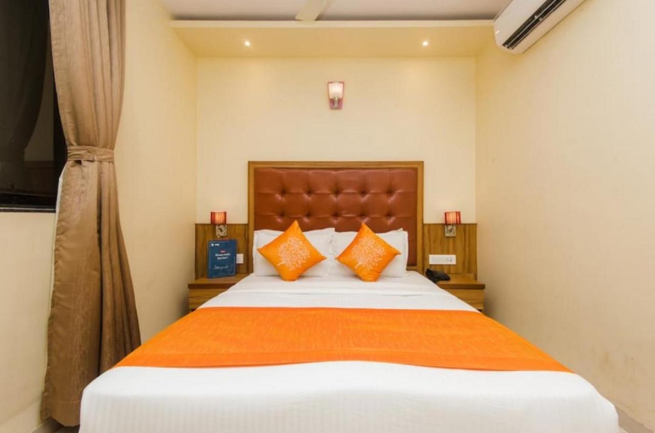 Aster Hotel Near Mumbai Airport Екстер'єр фото